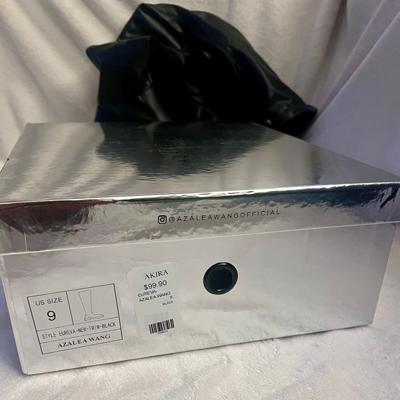 Azalea Wang Slim fit stretch thigh boots. Size 9 women’s. - Picture 8 of 9